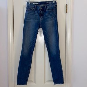 GAP true skinny ankle jeans